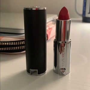 Givenchy lipstick- carmin escarpin